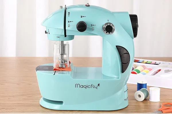 1. Magicfly Mini Sewing Machine for Kids