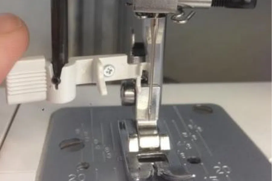 sewing machine needle threader